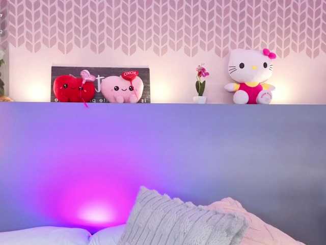 CheryelFoxx live cam on BongaCams