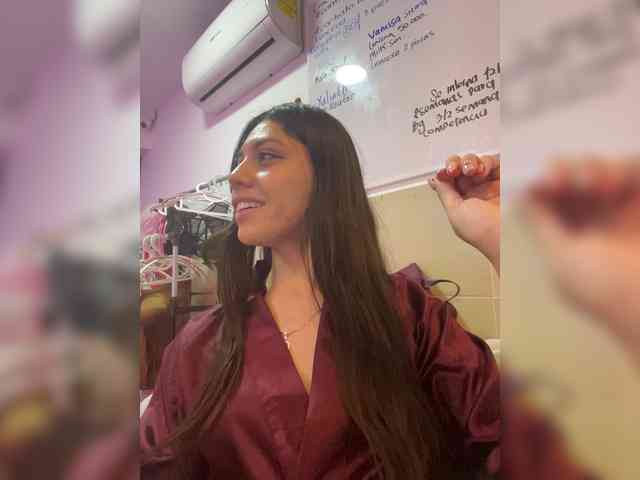 CheryelFoxx webcam