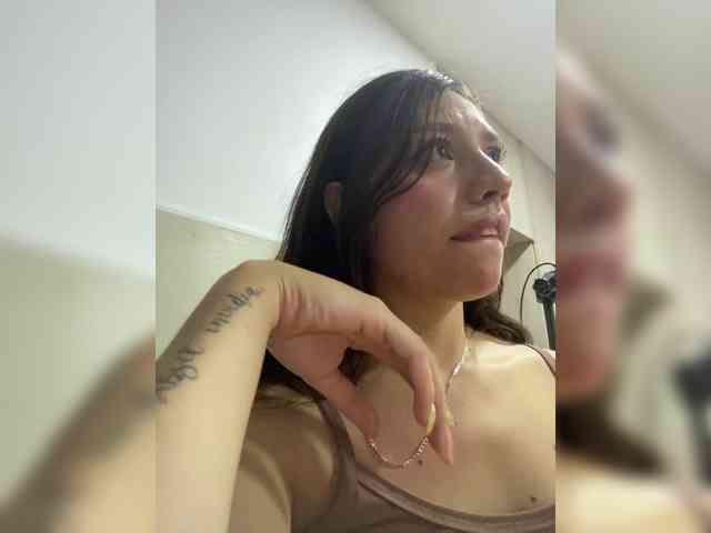 CheryelFoxx webcam