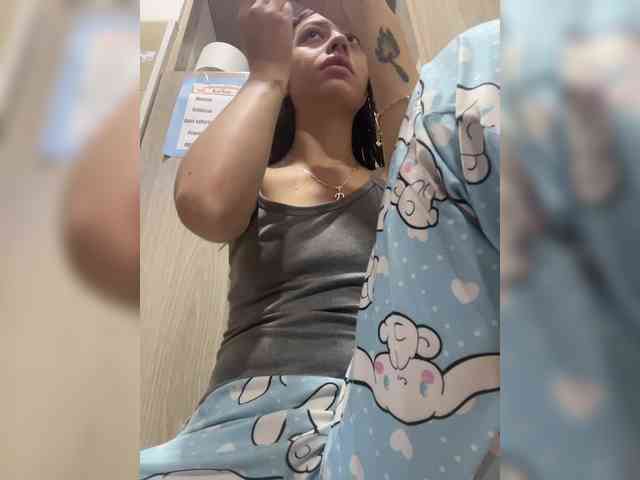 CheryelFoxx webcam