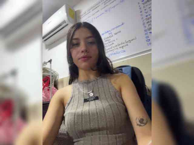 CheryelFoxx webcam