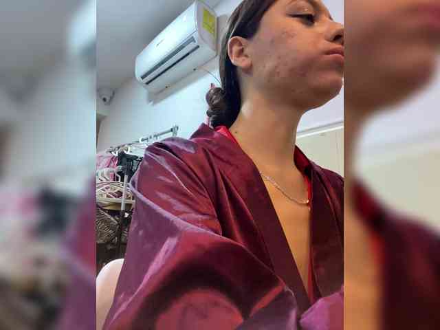 CheryelFoxx Live Webcam on BongaCams