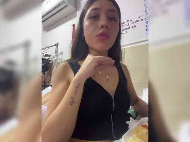 CheryelFoxx webcam