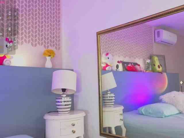 CheryelFoxx webcam