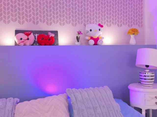 CheryelFoxx webcam