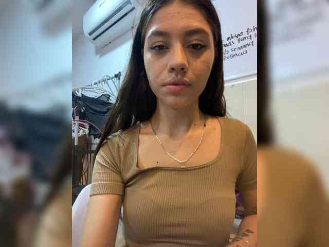 CheryelFoxx webcam