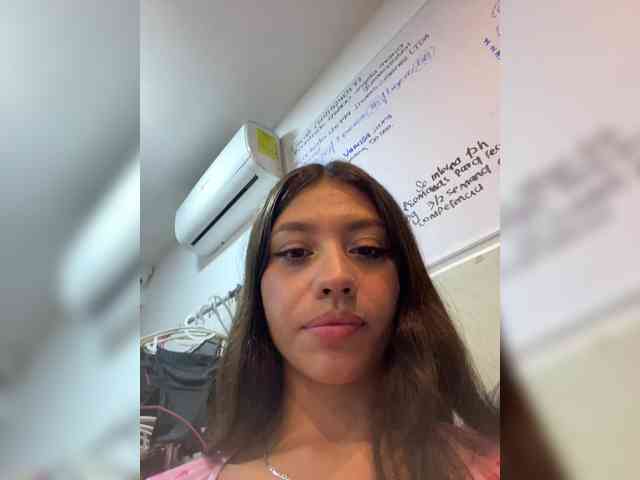 CheryelFoxx webcam