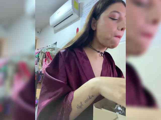 CheryelFoxx webcam