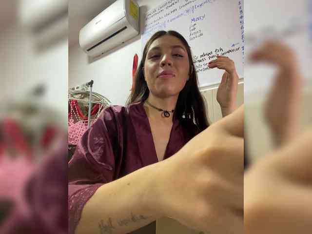 CheryelFoxx webcam