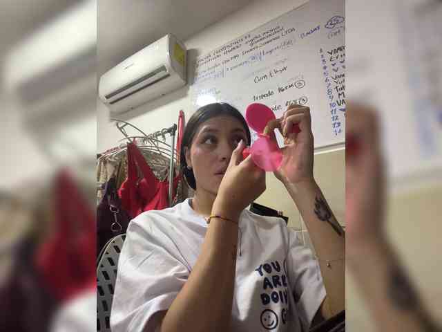 CheryelFoxx webcam