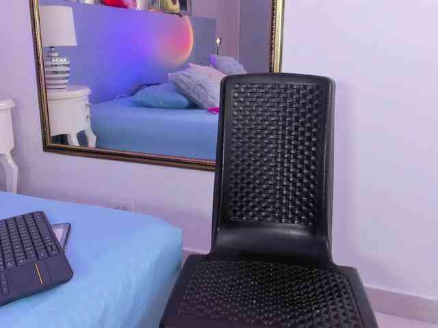 CheryelFoxx webcam
