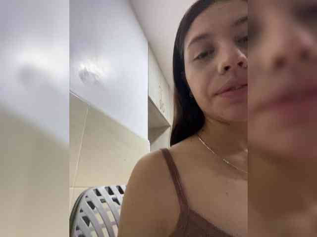 CheryelFoxx webcam