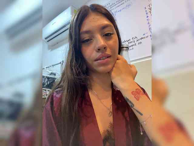 CheryelFoxx Live Webcam on BongaCams