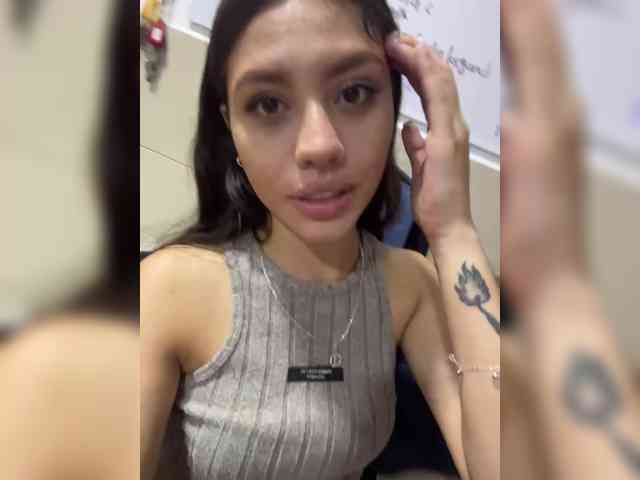 CheryelFoxx webcam