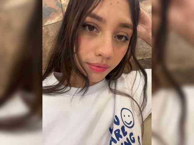 Modèle: CheryelFoxx