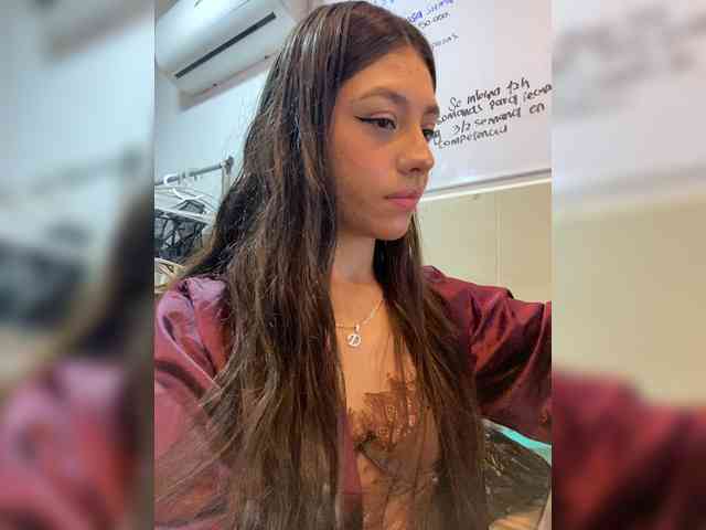CheryelFoxx webcam