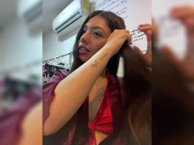 CheryelFoxx webcam