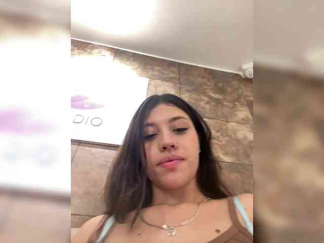 CheryelFoxx webcam