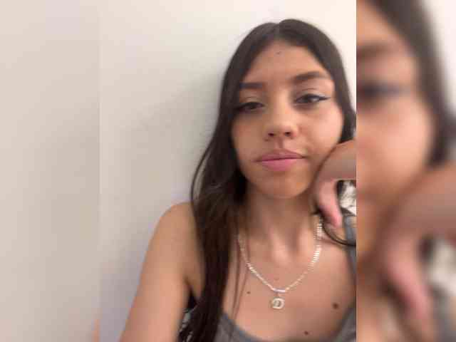CheryelFoxx webcam