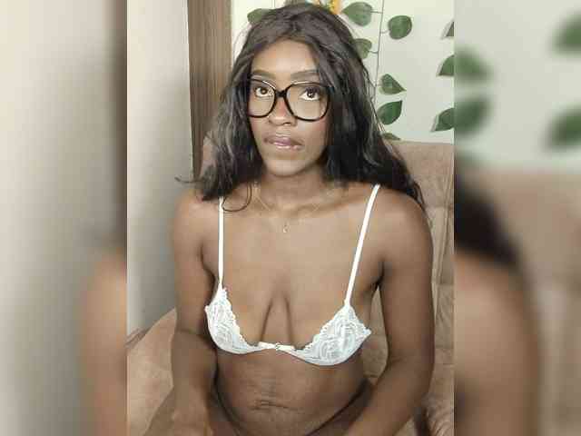 Nahomy27