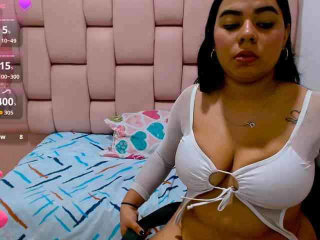 Emely18