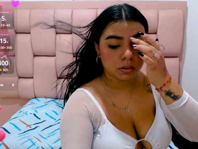 Emely18 webcam
