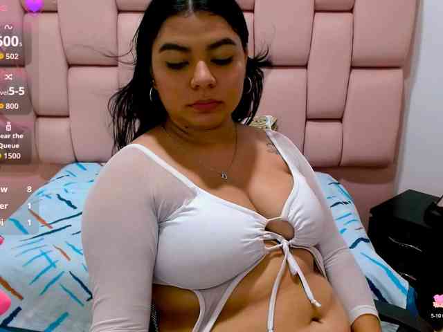 Emely18