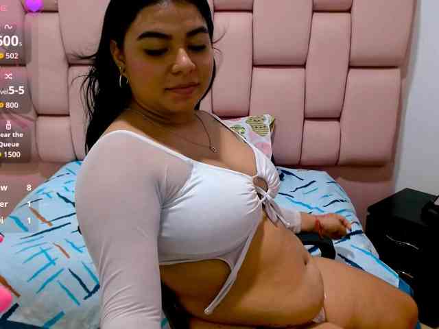 Emely18