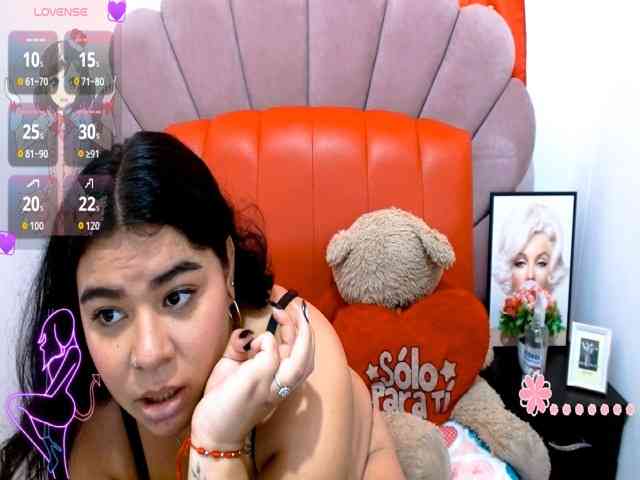Emely18