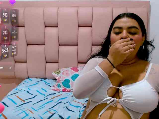 Emely18
