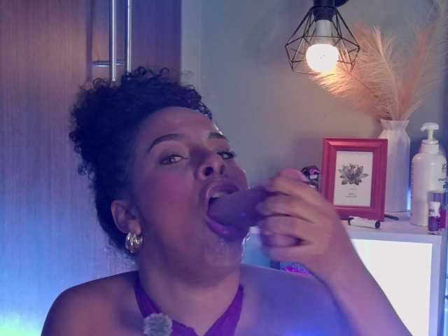 Madeleinxxx live webcam show