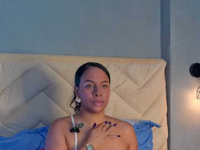 Madeleinxxx live cam on BongaCams