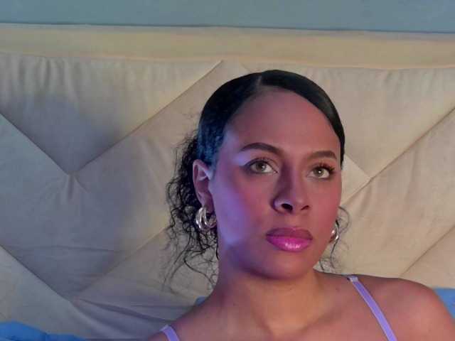Madeleinxxx live webcam show