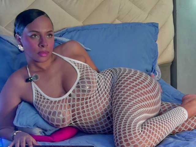 Madeleinxxx live cam on BongaCams