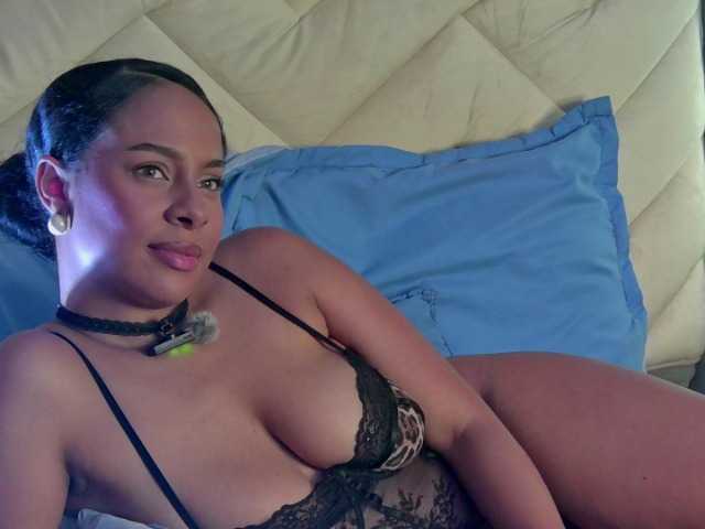 Madeleinxxx live cam on BongaCams