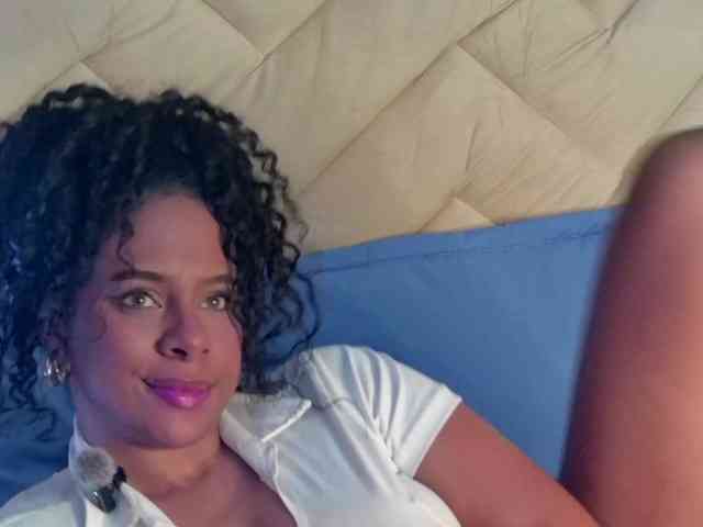 Madeleinxxx webcam