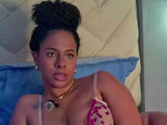 Madeleinxxx webcam