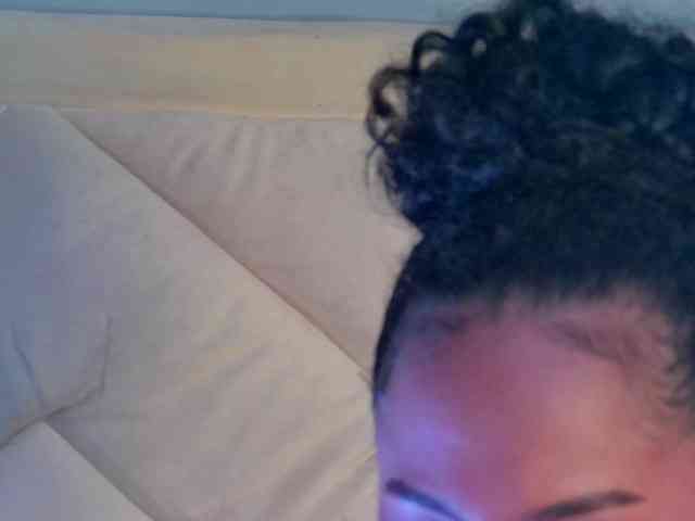 Madeleinxxx webcam