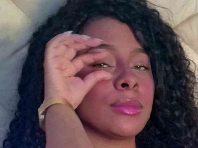 Madeleinxxx webcam