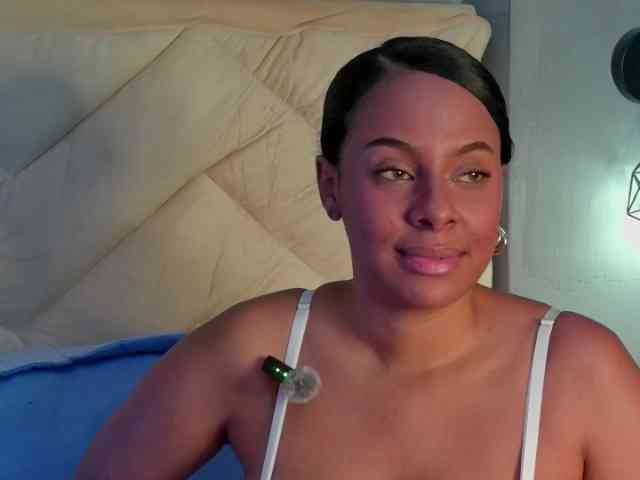 Madeleinxxx webcam