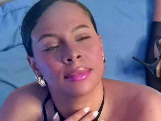 Madeleinxxx webcam