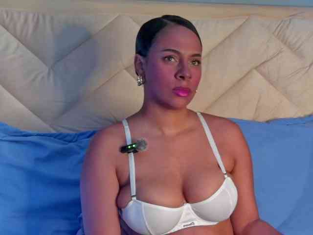 Madeleinxxx webcam