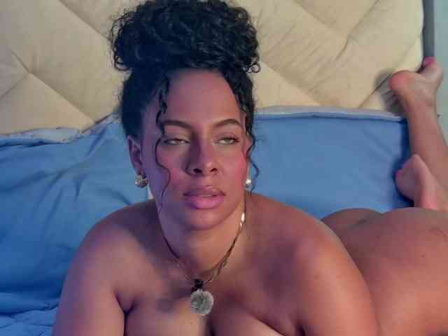 Madeleinxxx webcam