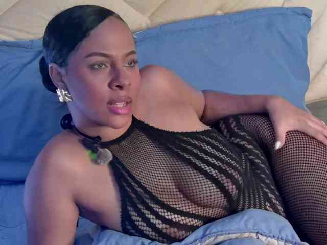 Madeleinxxx webcam