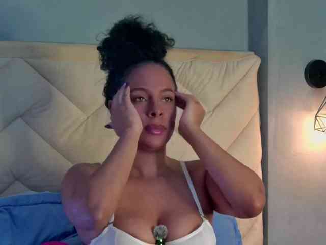 Madeleinxxx webcam