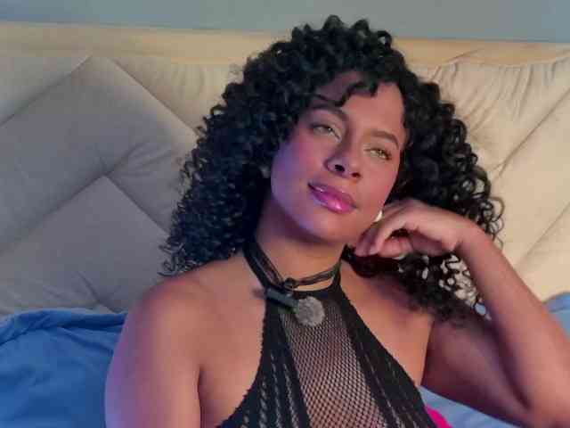 Madeleinxxx webcam