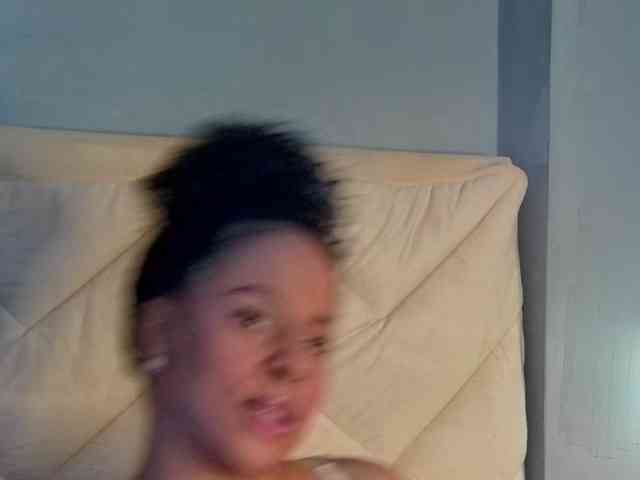 Madeleinxxx webcam