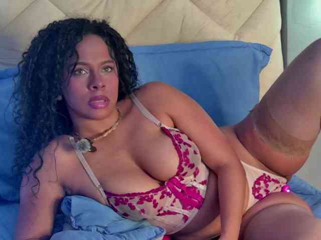 Madeleinxxx webcam