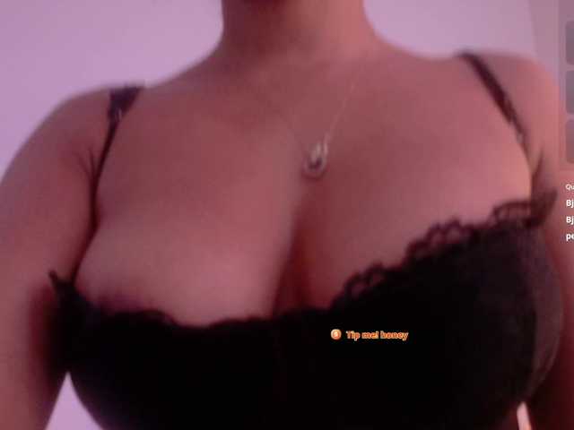 sophia-brunette live webcam show