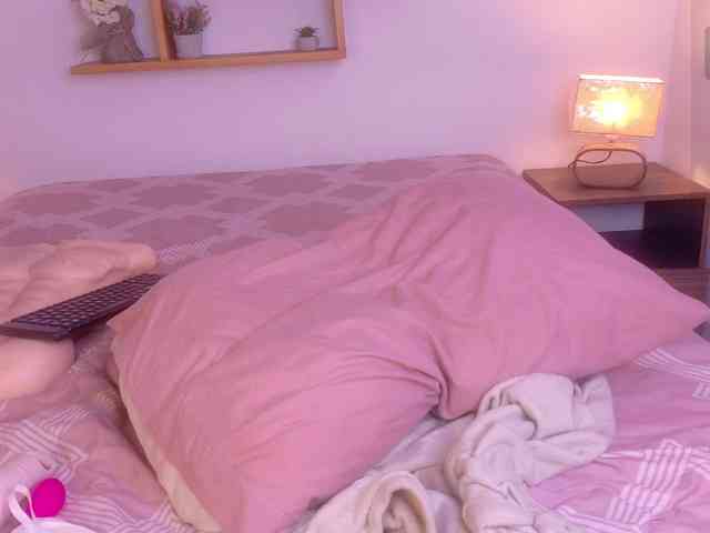 sophia-brunette webcam